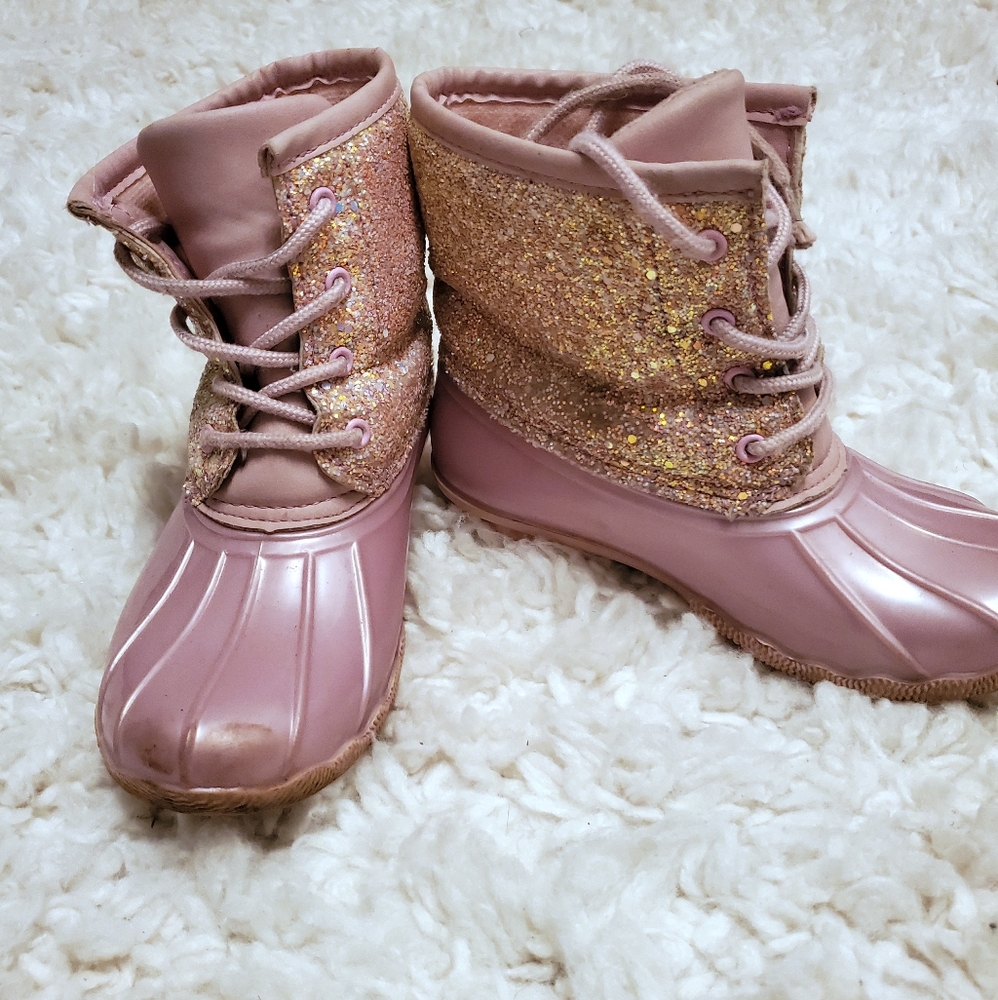 Girls pink Duck Boots